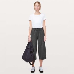 Lululemon Hello Sunday Crop